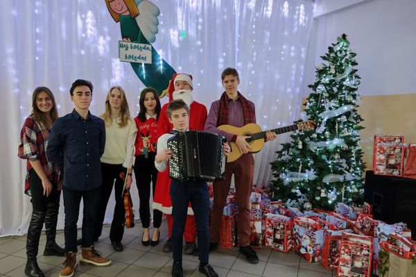 Choinka w Ośrodku Szkolno-Wychowawczym