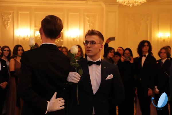 Studniówka - klikniecie na zdjęcie spowoduje powiekszęnie Studniówka
