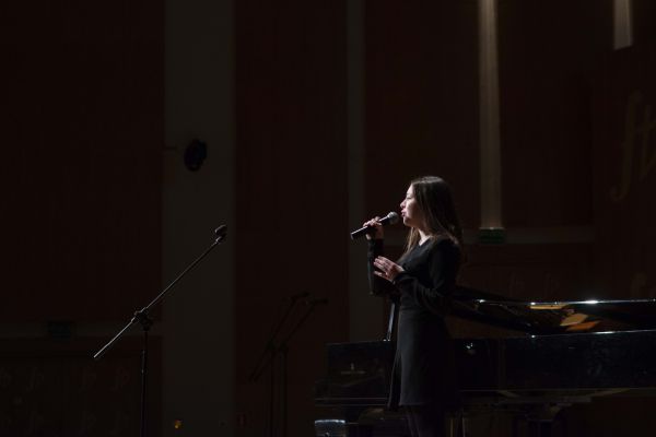 Uczestnicy przesłuchań festiwalowych - kliknięcie spowoduje powiększenie zdjęcia Uczestnicy przesłuchań festiwalowych