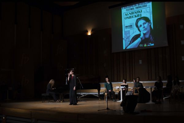 Wstępują laureaci konkursu