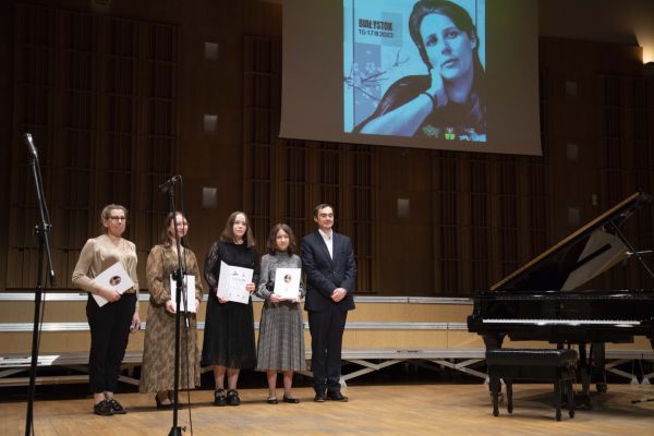 Laureaci konkursu z dyrektorem II LO