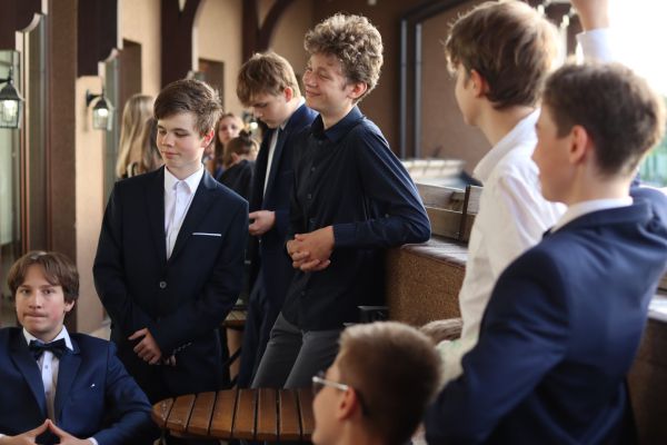 Bal ósmoklasisty '2023 - kliknięcie spowoduje powiększenie zdjęcia Bal ósmoklasisty '2023