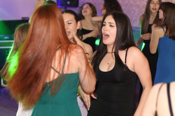 Bal ósmoklasisty '2023 - kliknięcie spowoduje powiększenie zdjęcia Bal ósmoklasisty '2023