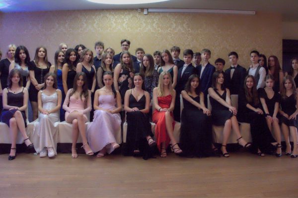 Bal ósmoklasisty '2023 - kliknięcie spowoduje powiększenie zdjęcia Bal ósmoklasisty '2023