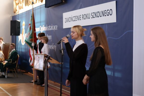 Zakończenie roku szkolnego 2022/2023 w II Liceum Ogólnokształcącym - kliknięcie spowoduje powiększenie zdjęcia Zakończenie roku szkolnego 2022/2023 w II Liceum Ogólnokształcącym