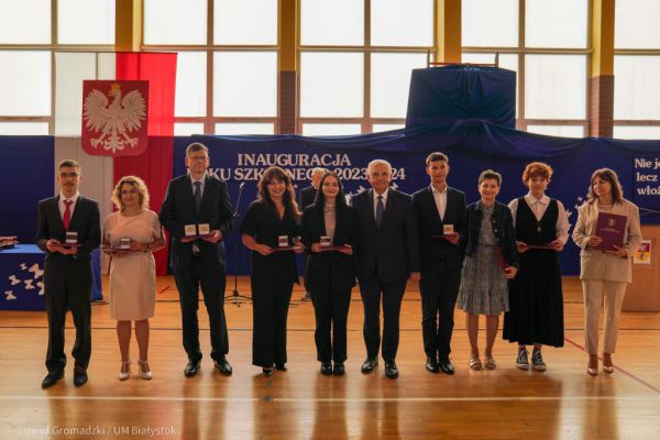 Wsród nagrodzonych pan Mirosław Pryszczepko 