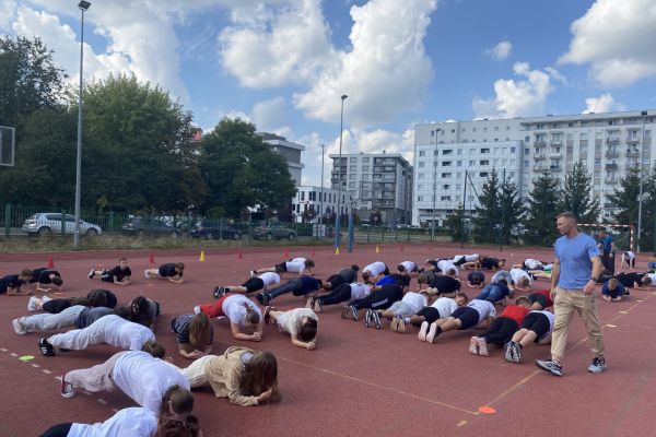 Pokaz Crossfitu p.prof Łukasz Dondzilo  i p. prof . Karol Jakubowski