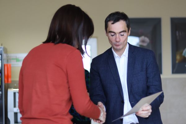 Otwarcie Szkolnej Galerii Młodych Talentów - kliknięcie spowoduje powiększenie zdjęcia Otwarcie Szkolnej Galerii Młodych Talentów