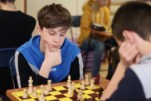  XX MISTRZOSTWA w SZACHACH  z okazji „ŚWIĘTA SZKOŁY”