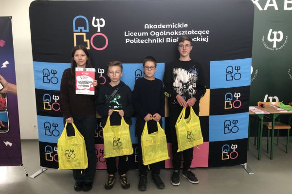 Międzynarodowy Konkurs Drużyna A -Matematyczno-Fizyczny Náboj Junior