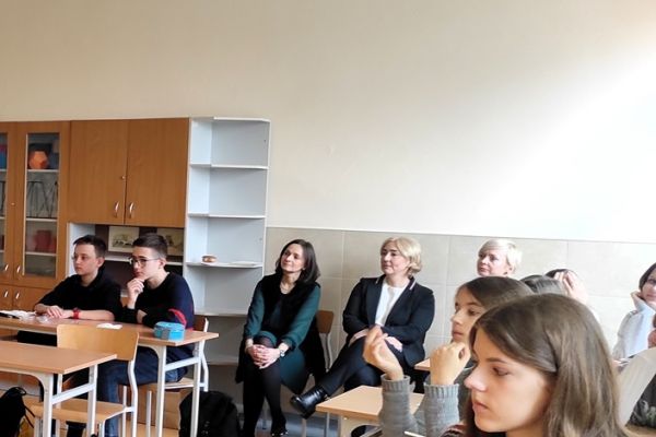 Lekcja otwarta na temat Azji z wykorzystaniem potraw azjatyckich - kliknięcie spowoduje powiększenie zdjęcia Lekcja otwarta na temat Azji z wykorzystaniem potraw azjatyckich