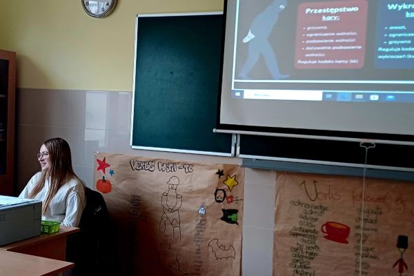 Prelekcja Pani A. Pietrasz - kliknięcie spowoduje powiększenie zdjęcia Prelekcja Pani A. Pietrasz