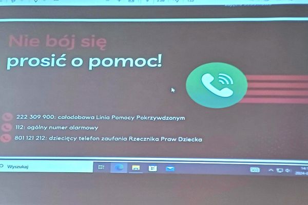Prelekcja Pani A. Pietrasz - kliknięcie spowoduje powiększenie zdjęcia Prelekcja Pani A. Pietrasz