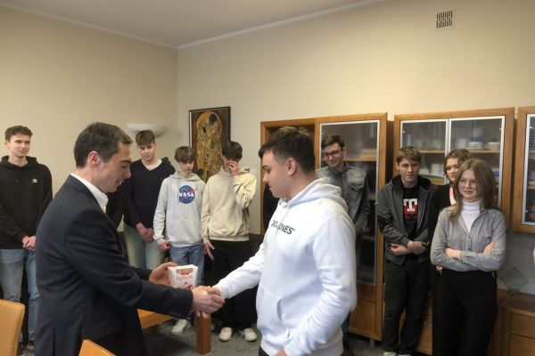 Wyróżnieni uczniowie - kliknięcie spowoduje powiększenie zdjęcia Wyróżnieni uczniowie