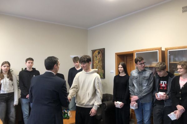 Wyróżnieni uczniowie - kliknięcie spowoduje powiększenie zdjęcia Wyróżnieni uczniowie