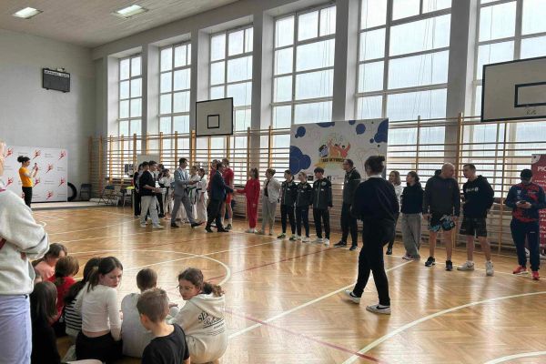 Targi Aktywności w ramach Olimpiady Praktycznej Zwolnieni z Teorii