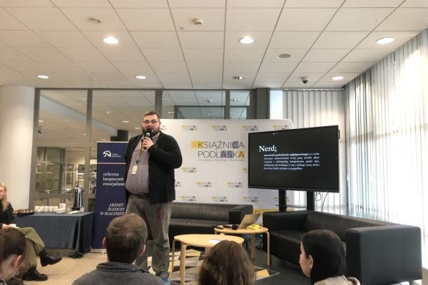 Spotkanie Rady Młodzieżowej Książnicy Podlaskiej - kliknięcie spowoduje powiększenie zdjęcia Spotkanie Rady Młodzieżowej Książnicy Podlaskiej