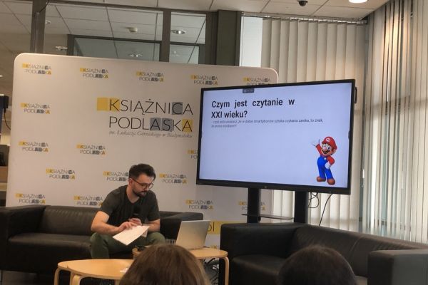 Spotkanie Rady Młodzieżowej Książnicy Podlaskiej - kliknięcie spowoduje powiększenie zdjęcia Spotkanie Rady Młodzieżowej Książnicy Podlaskiej