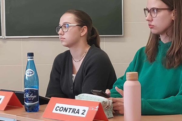 JUGEND DEBATTIERT – MŁODZIEŻ DEBATUJE - kliknięcie spowoduje powiększenie zdjęcia JUGEND DEBATTIERT – MŁODZIEŻ DEBATUJE