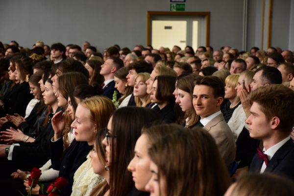 Zakończenie roku szkolnego klas czwartych II LO