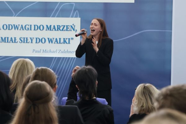 Zakończenie roku szkolnego klas czwartych II LO