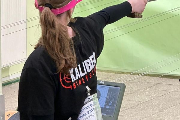 Ewa na stanowisku strzeleckim