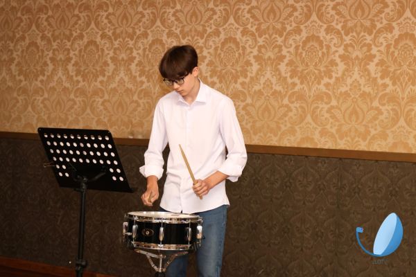 Bal ósmoklasistów 2024 - kliknięcie spowoduje powiększenie zdjęcia Bal ósmoklasistów 2024