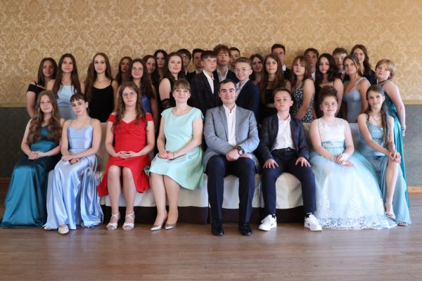 Bal ósmoklasistów 2024 - kliknięcie spowoduje powiększenie zdjęcia Bal ósmoklasistów 2024