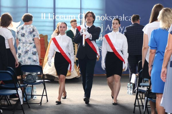 Rozpoczęcie roku 2024-2025 klasy 1-4 - kliknięcie spowoduje powiększenie zdjęcia