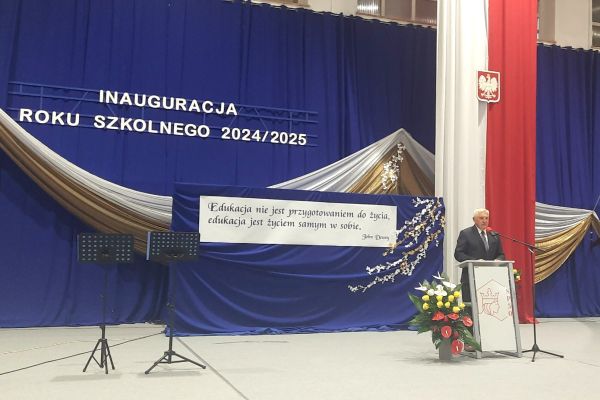 Uroczystość wręczenia Medali Diligentiae – za pilność - kliknięcie spowoduje powiększenie zdjęcia