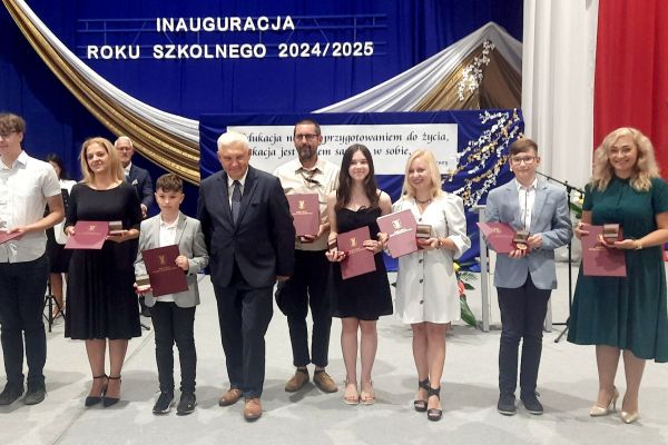 Uroczystość wręczenia Medali Diligentiae – za pilność - kliknięcie spowoduje powiększenie zdjęcia