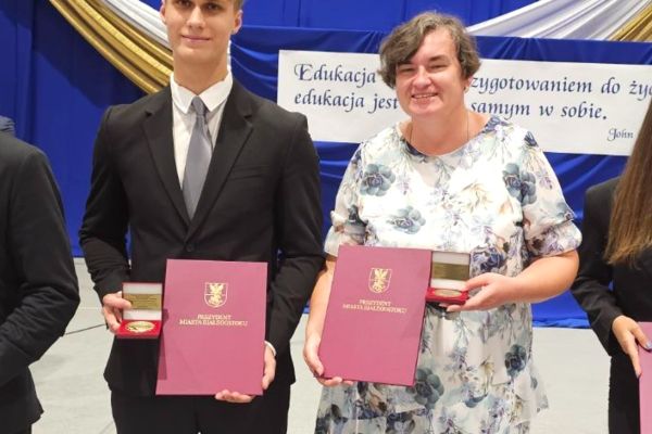 Uroczystość wręczenia Medali Diligentiae – za pilność - kliknięcie spowoduje powiększenie zdjęcia