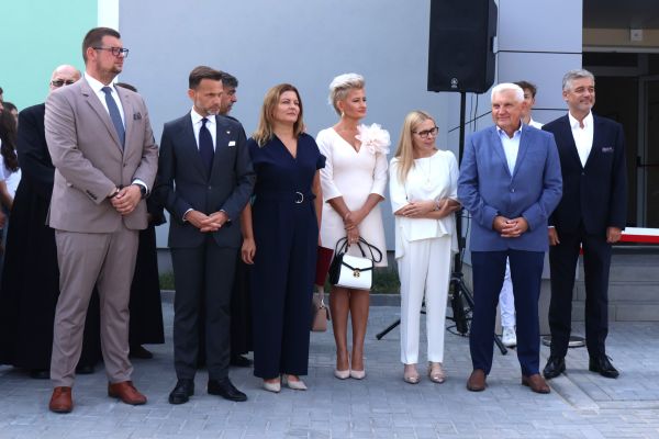 Uroczyste otwarcie nowej części szkoły - kliknięcie spowoduje powiększenie zdjęcia