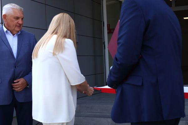 Uroczyste otwarcie nowej części szkoły - kliknięcie spowoduje powiększenie zdjęcia