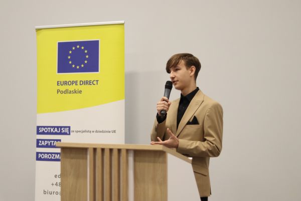 SzkolnyDzienJezykow - kliknięcie spowoduje powiększenie zdjęcia