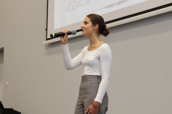 Ślubowanie klas I- kliknięcie spowoduje powiększenie zdjęcia Ślubowanie klas I