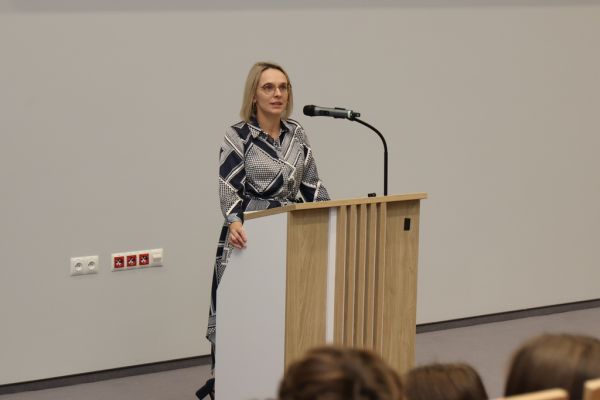 Ślubowanie klas I - kliknięcie spowoduje powiększenie zdjęcia Ślubowanie klas I