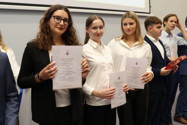 Stypendia Dyrektora Szkoły