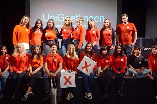 Student międzynarodowy, zdjęcie grupowe