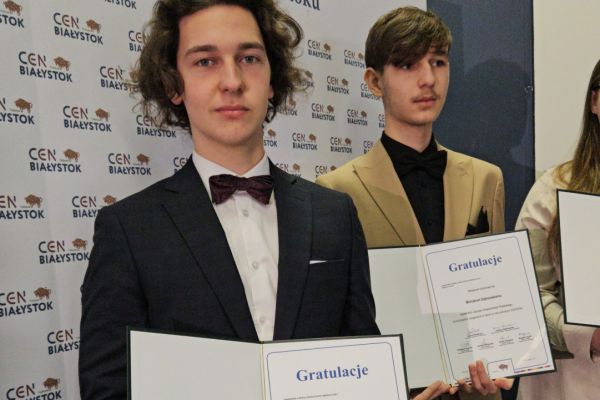 Stypendia Marszałka 2024 - kliknięcie spowoduje powiększenie zdjęcia