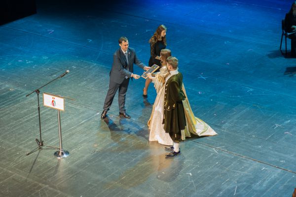 Pamiątkowa tabliczka grawerowana