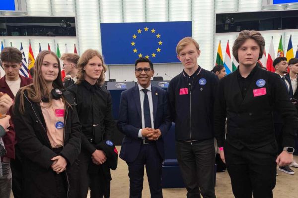 Obrady Europarlamentu dla młodzieży 2025