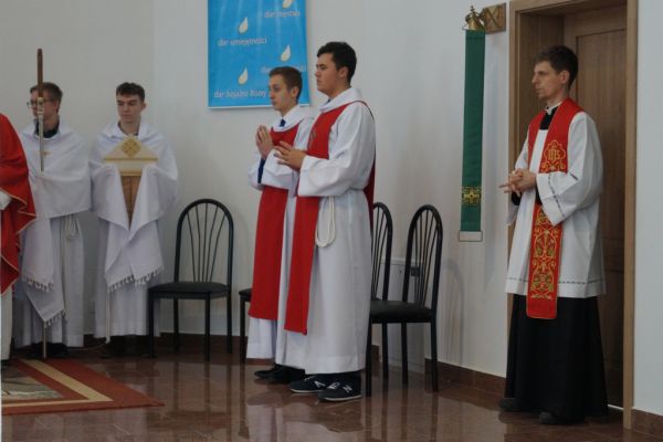 Msza Święta w Kościele- kliknięcie spowoduje powiększenie zdjęcia Msza Święta w Kościele