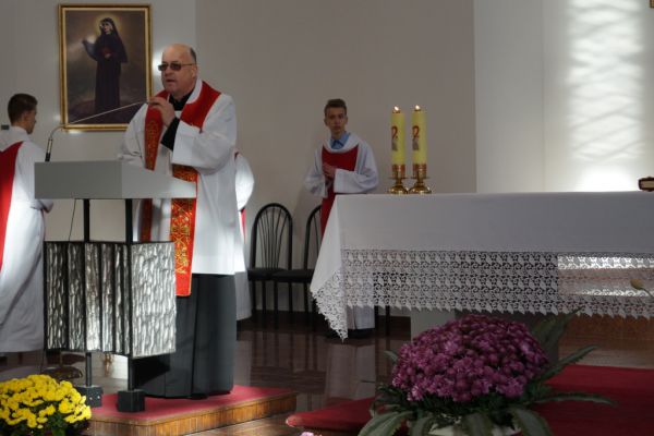 Msza Święta w Kościele- kliknięcie spowoduje powiększenie zdjęcia Msza Święta w Kościele