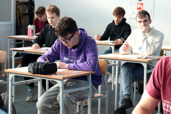 Olimpiada Matematyczna 2025 Dzień 2 Olimpiada Matematyczna 2025 Dzień 2