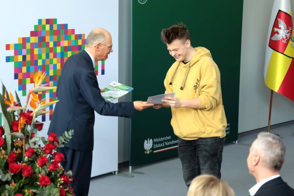 Olimpiada Matematyczna 2025 Dzień IV Olimpiada Matematyczna 2025 Dzień IV