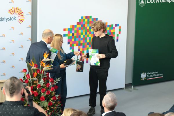 Olimpiada Matematyczna 2025 Dzień IV Olimpiada Matematyczna 2025 Dzień IV