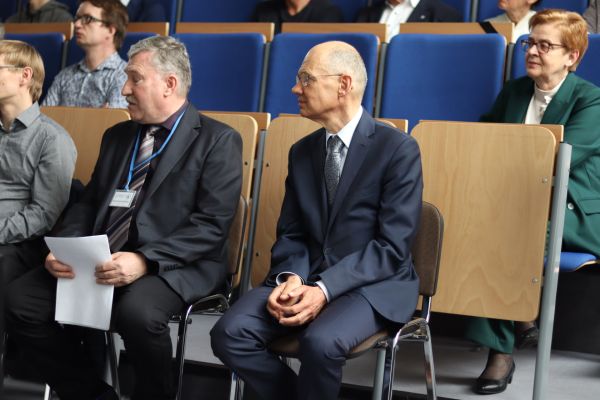 Olimpiada Matematyczna 2025 Dzień IV Olimpiada Matematyczna 2025 Dzień IV
