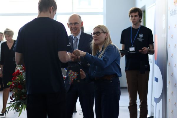 Olimpiada Matematyczna 2025 Dzień IV Olimpiada Matematyczna 2025 Dzień IV
