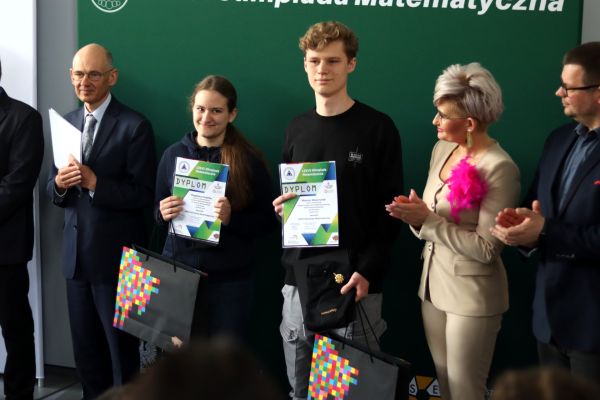 Olimpiada Matematyczna 2025 Dzień IV Olimpiada Matematyczna 2025 Dzień IV